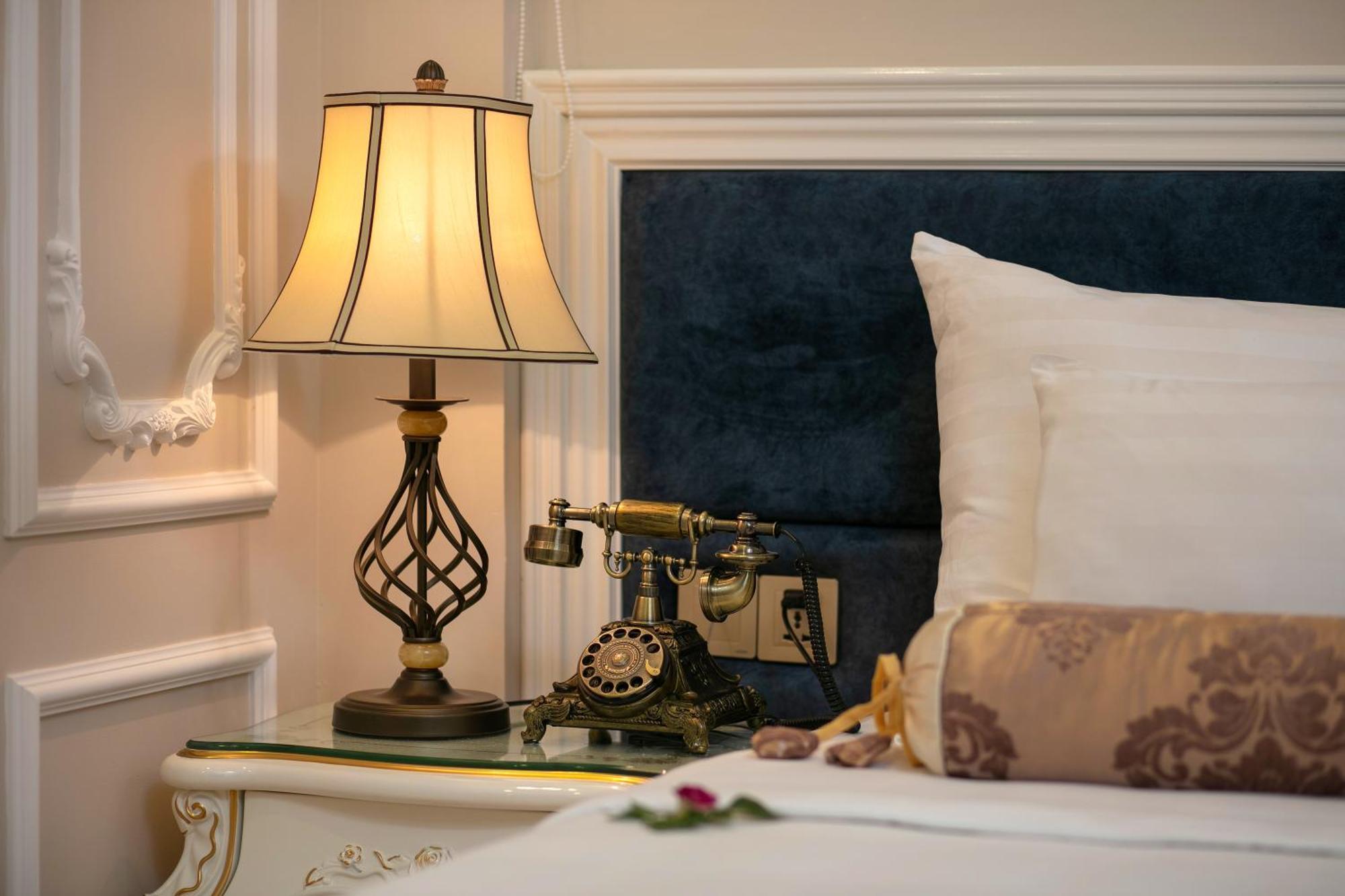 Royal Holiday Hanoi Hotel Екстериор снимка
